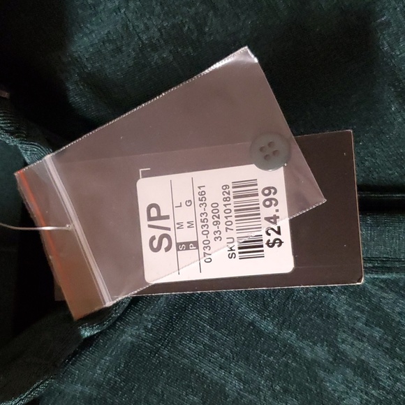 Dark Green Long Sleeve Dress - Picture 3 of 3